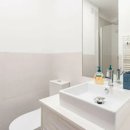 Apartment Lovelystay - Prainha Sea View - 3br With Terrace And Bbq Alvor