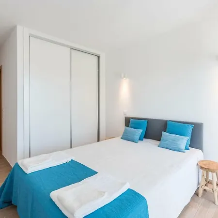 Lovelystay - Prainha Sea View - 3br With Terrace And Bbq شقة ألفور