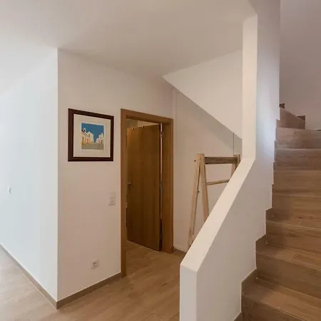 Lovelystay - Prainha Sea View - 3br With Terrace And Bbq *