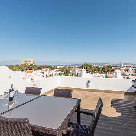 شقة Lovelystay - Prainha Sea View - 3br With Terrace And Bbq