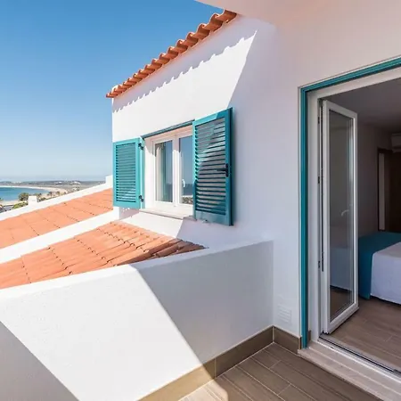 Lovelystay - Prainha Sea View - 3br With Terrace And Bbq شقة