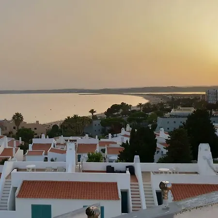 Lovelystay - Prainha Sea View - 3br With Terrace And Bbq شقة ألفور